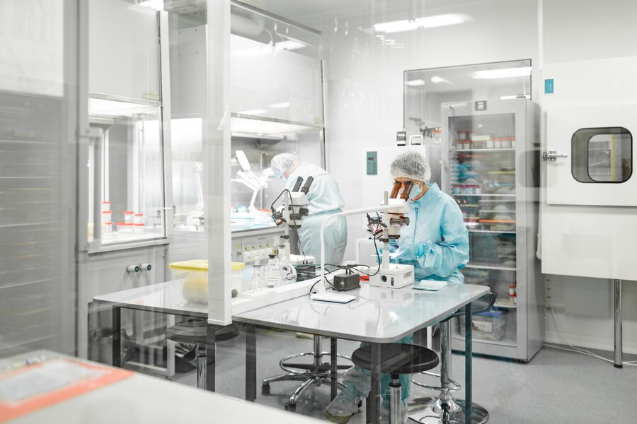 laboratory-production-biomaterials-people-research_188810-11